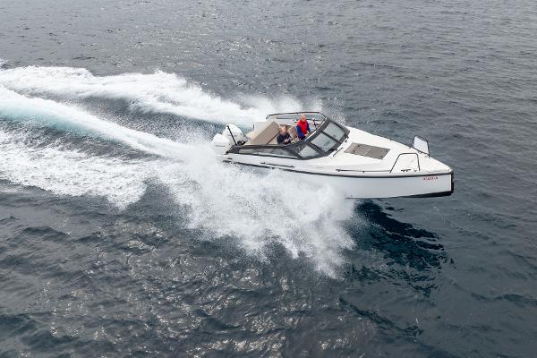 2018 XO Boats Cruiser Special