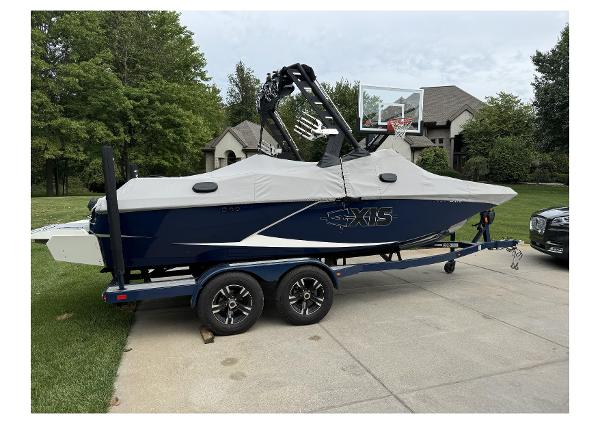 2017 Axis A20