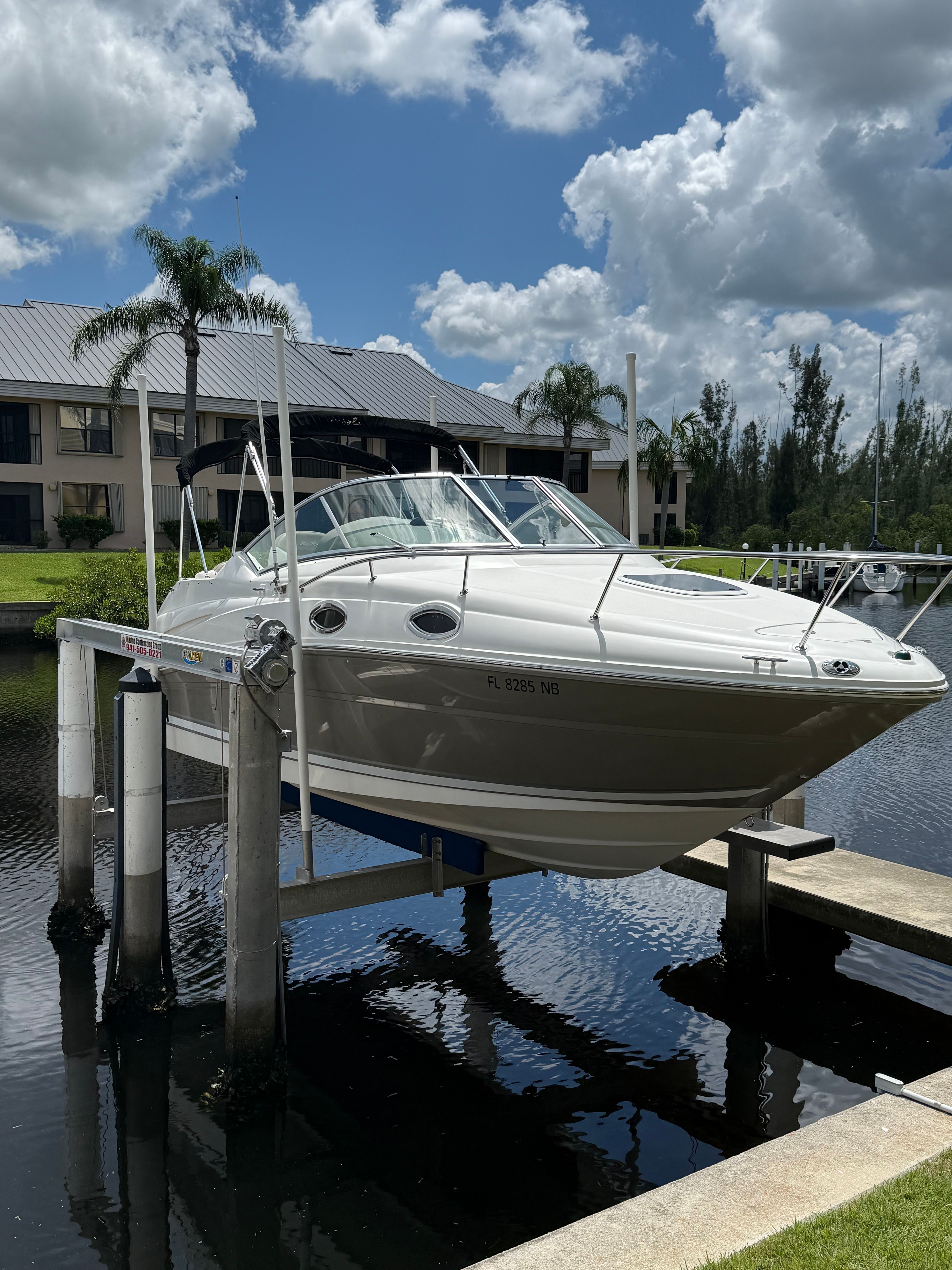 2006 Sea Ray 240 Sundancer