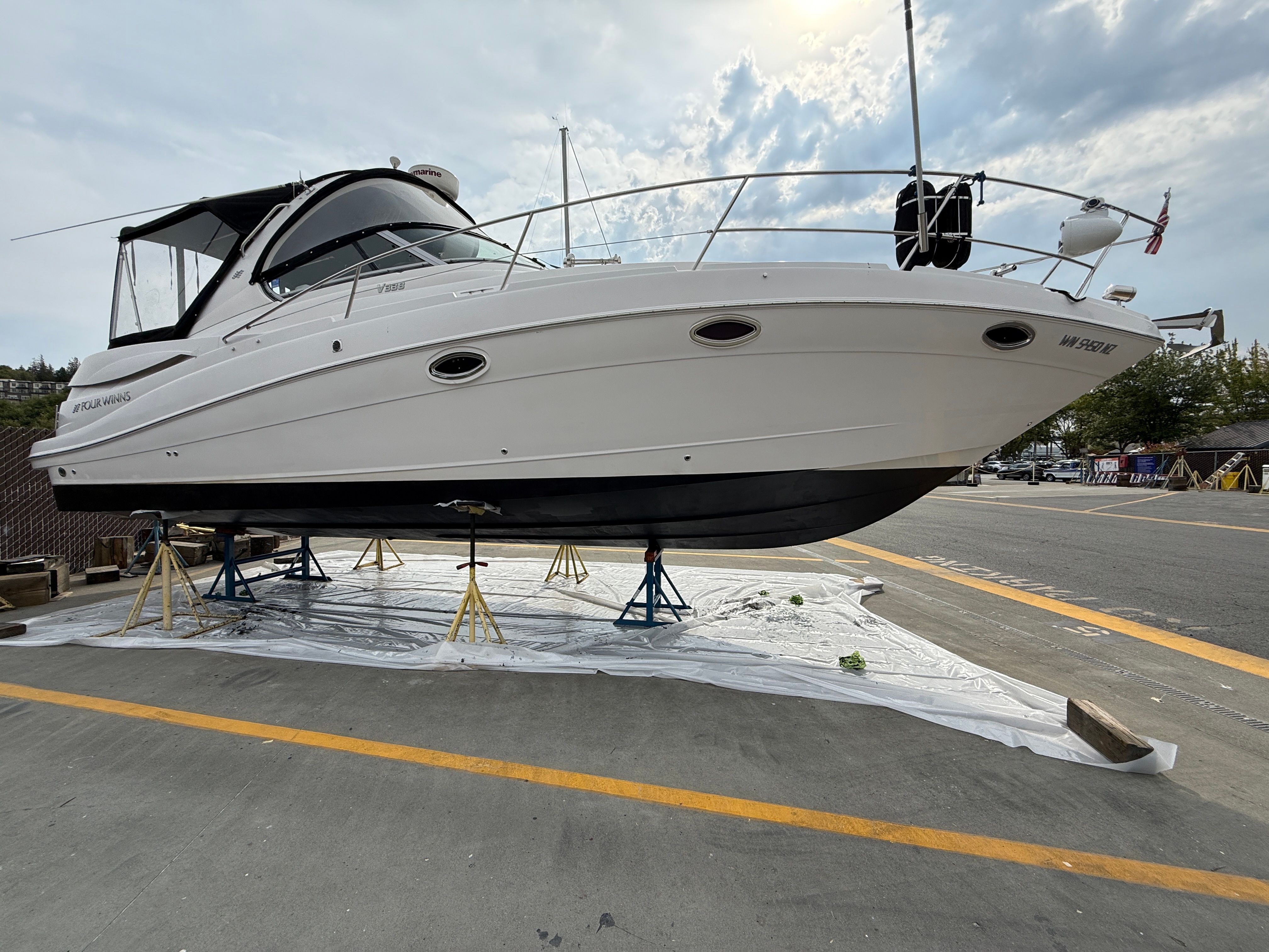 2008 Four Winns V338