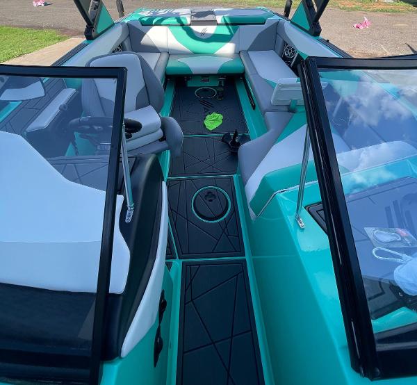 2022 ATX Surf Boats 22 Type-S