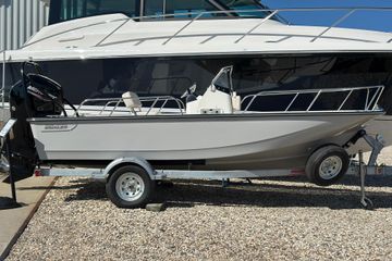 2026 Boston Whaler 170 Montauk