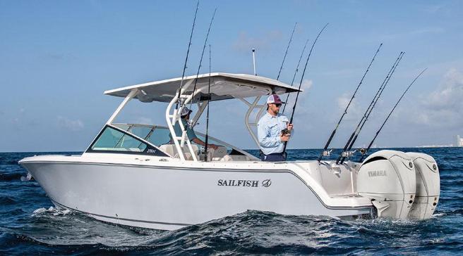Sailfish 276 DC 2026 Sailfish 276 DC boat on ocean with fishing rods and Yamaha engines.