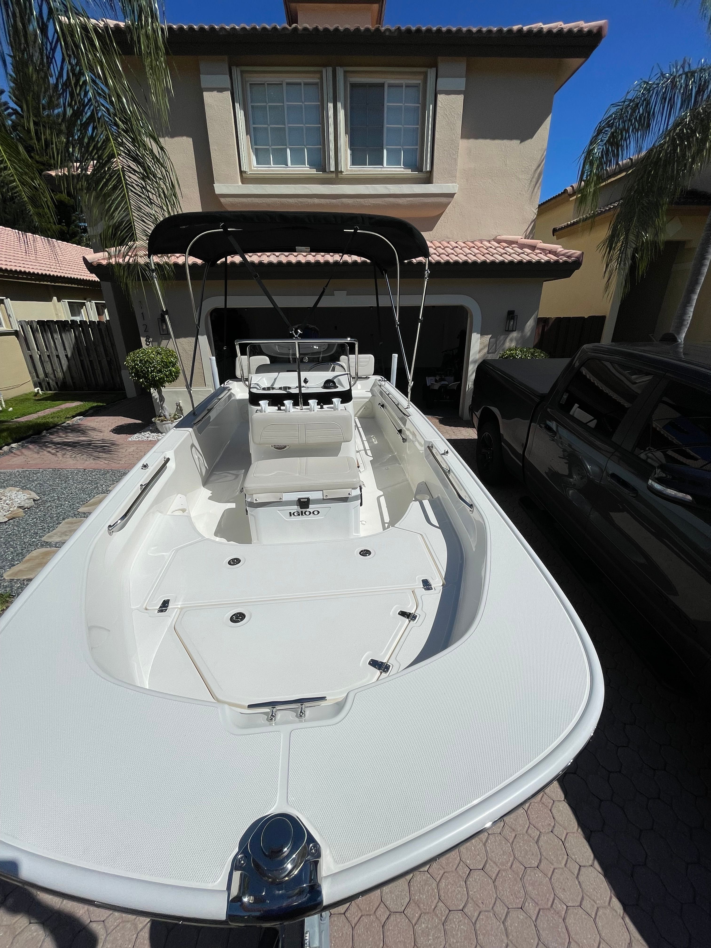 2025 Boston Whaler 170 Montauk