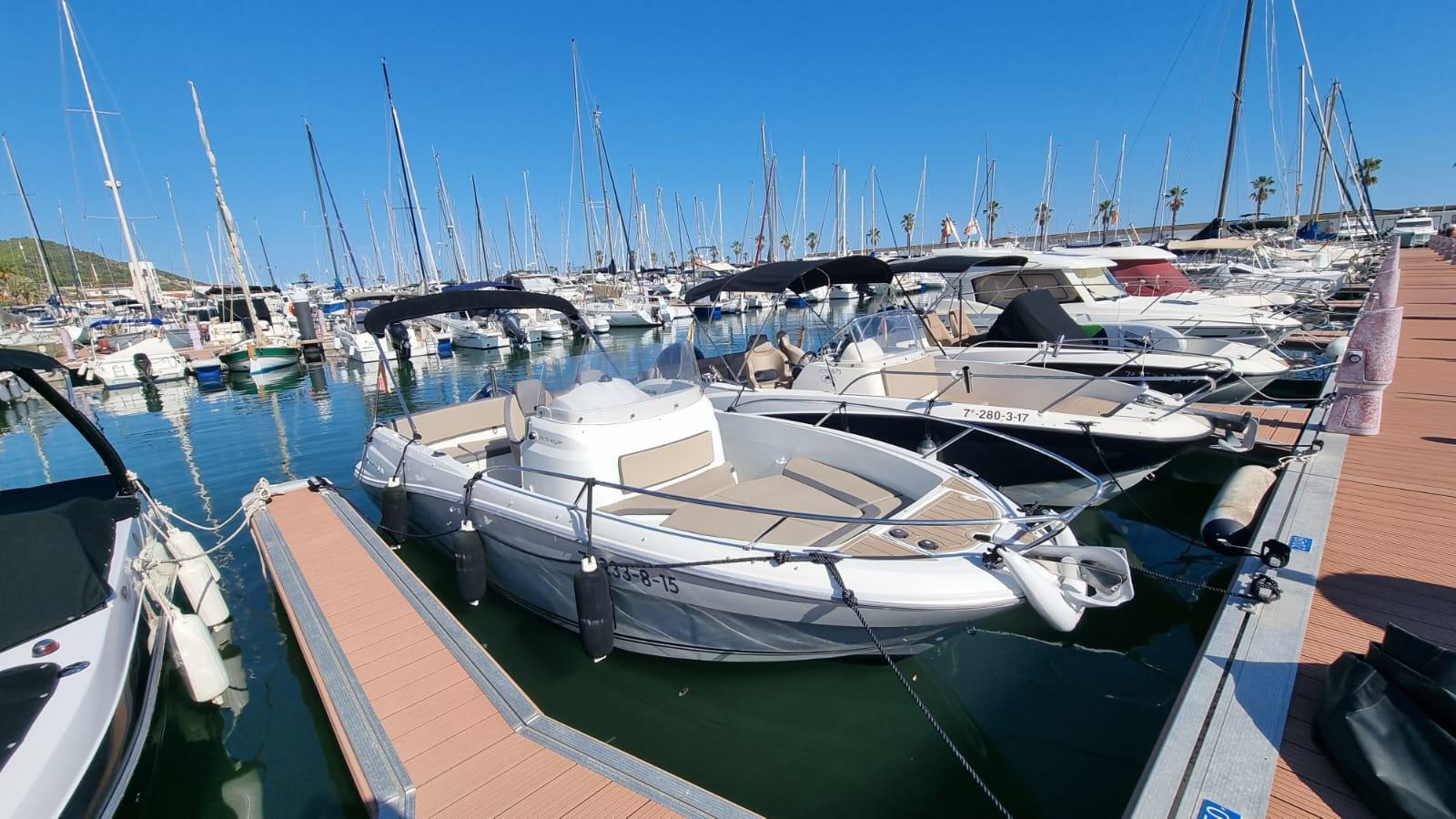2014 Jeanneau Cap Camarat 6.5 Style