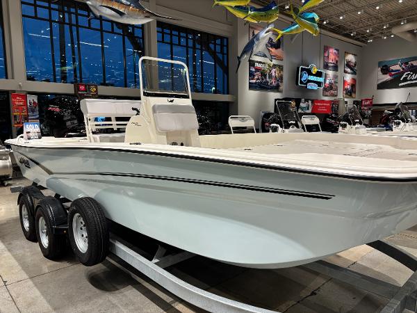 2024 Mako Pro Skiff 19 CC
