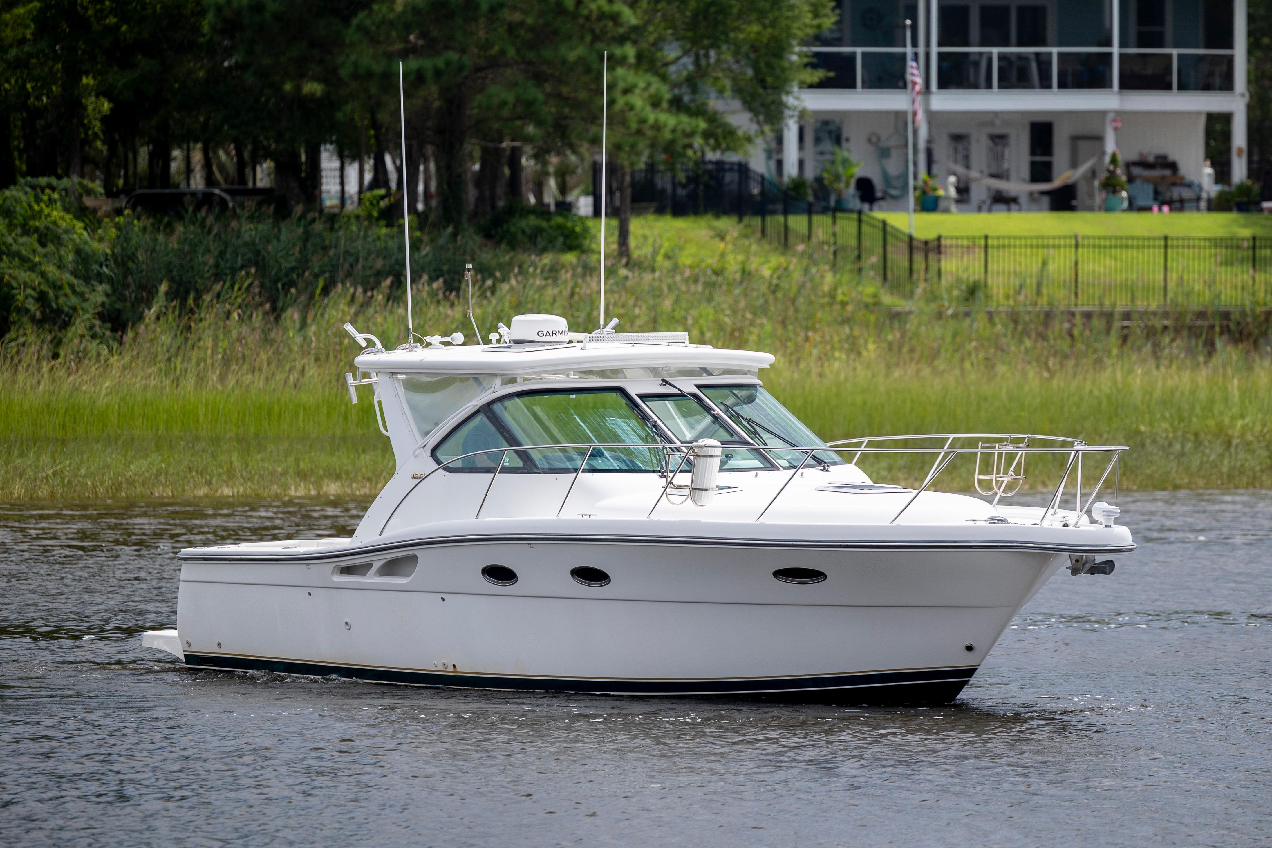 2004 Tiara Yachts 3200 Open