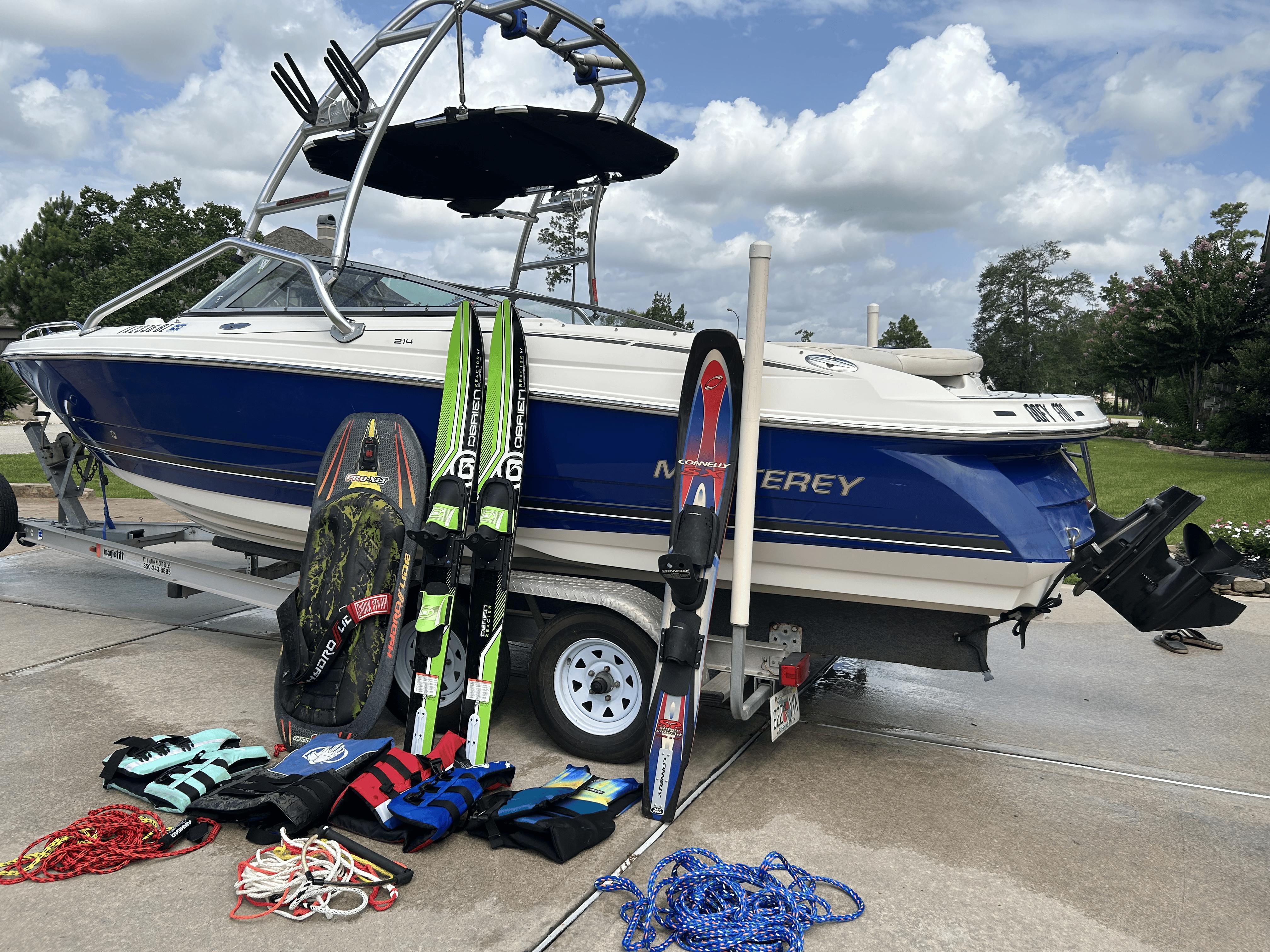 2005 Monterey 214FS Montura