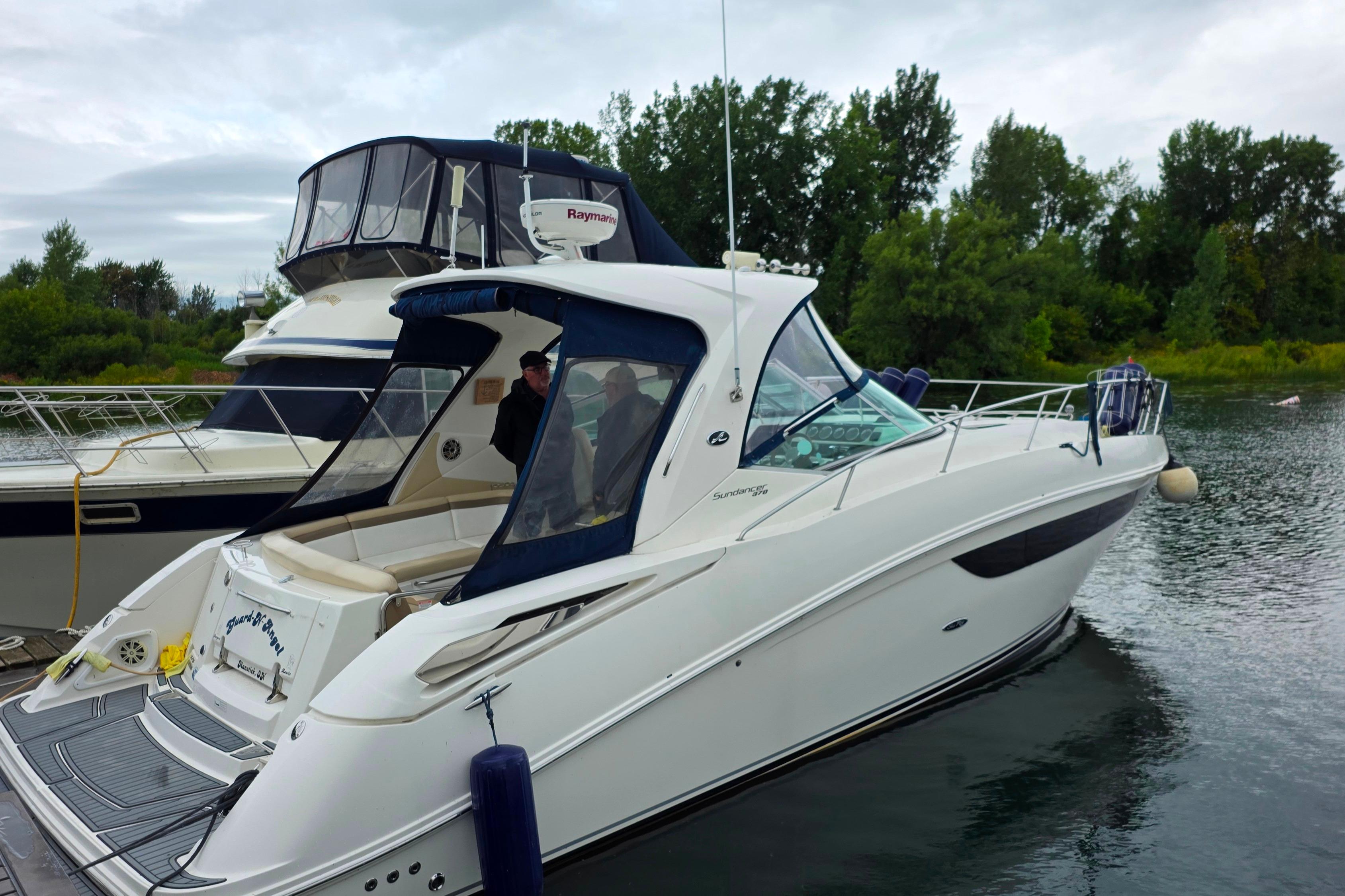 2013 Sea Ray 370 Sundancer
