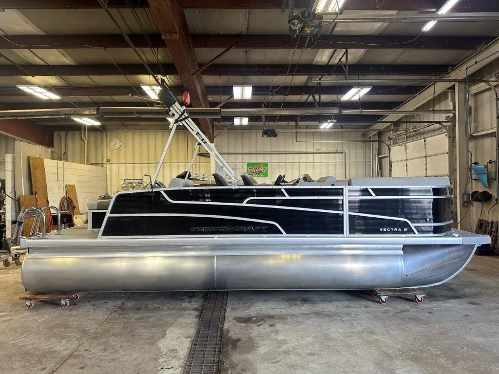 2025 Princecraft Vectra 21 RL SS Swingback Pontoon & Mercury 4-Stroke EFI