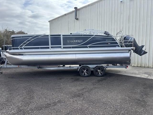 Godfrey Marine Monaco 235 C 27" iMPACT Center Tube Package