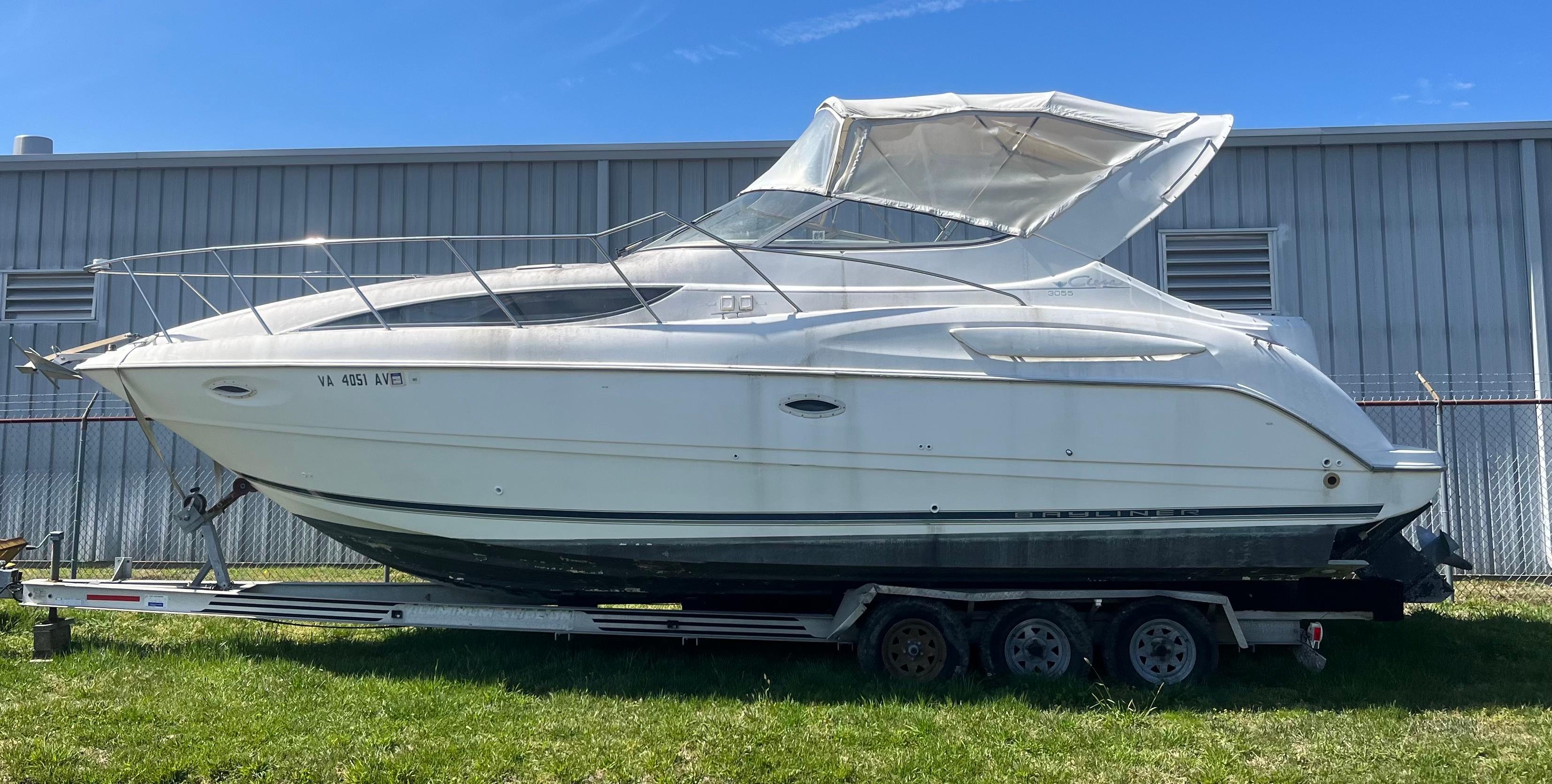 Bayliner 3055 Avanti Sunbridge