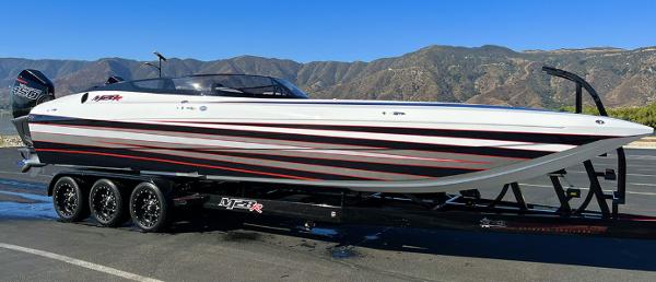 2023 Daves Custom Boats M28R