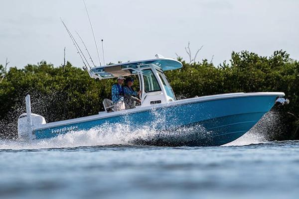 Everglades 253 Center Console Manufacturer Provided Image