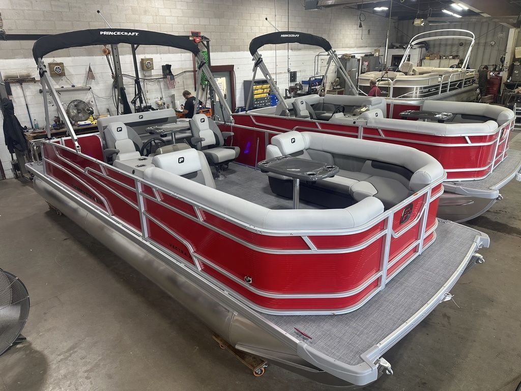2025 Princecraft Vectra 23 RL SS Swingback Pontoon & Mercury 4-Stroke EFI