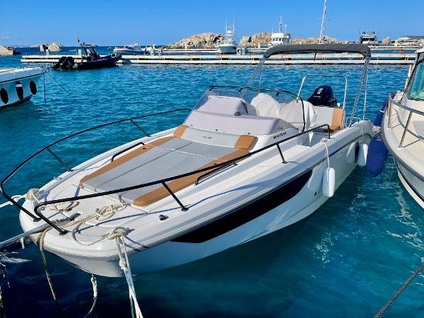 2021 Beneteau Flyer 8 SUNdeck