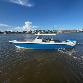 2023 Everglades 395 Center Console