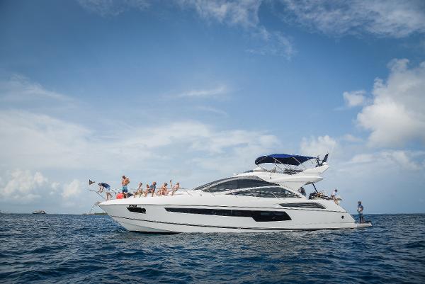 2014 Sunseeker 68 Sport Yacht
