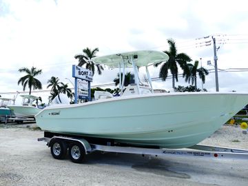 2026 Bulls Bay 230 Center Console