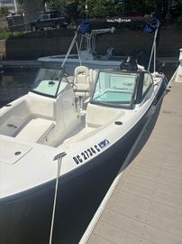 2024 Aquasport 2200 Center Console