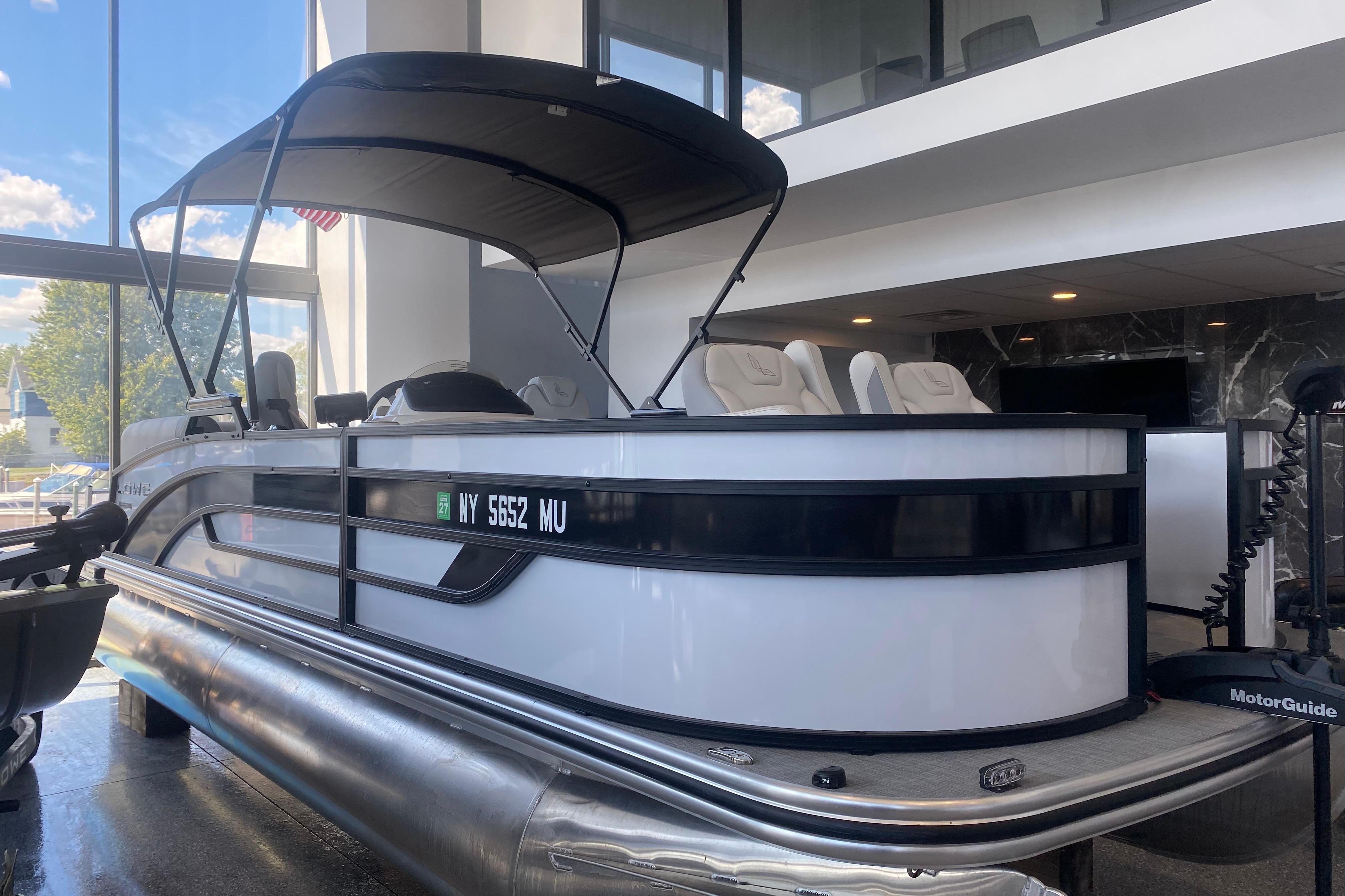 2025 Lowe SF 212 W