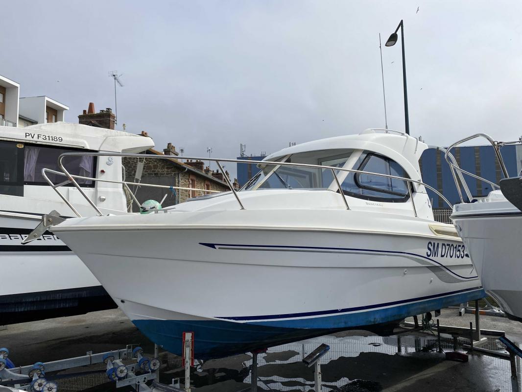 2008 Beneteau Antares 7 IB