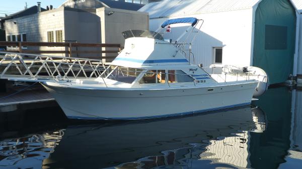 1976 Tollycraft 28