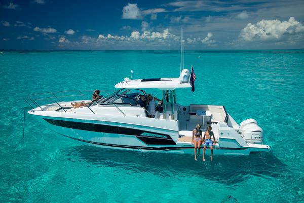 Jeanneau Leader 12.5 WA 2024 Jeanneau Leader 12.5 WA cruising on clear turquoise waters.
