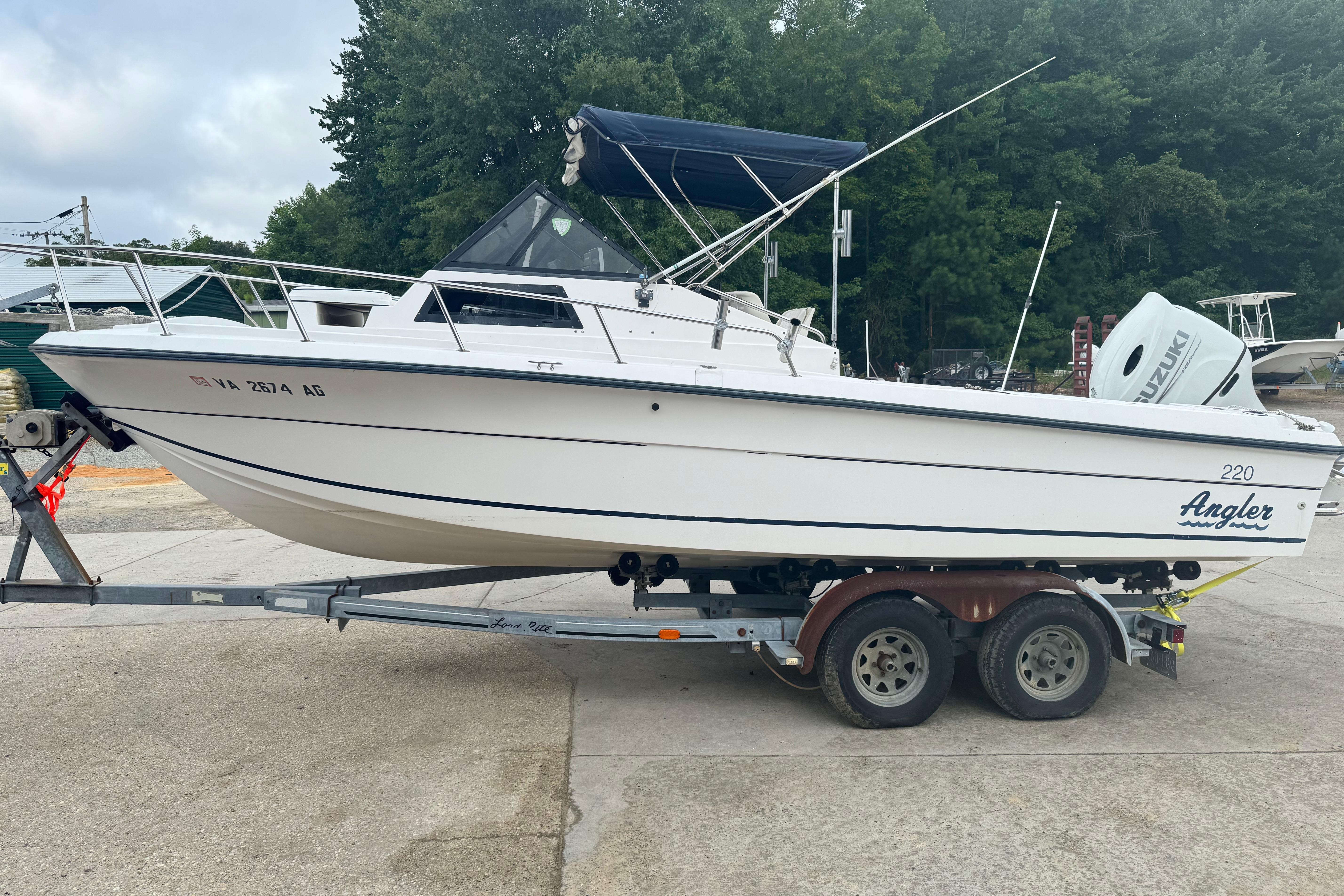 1993 Angler 22 Walk Around