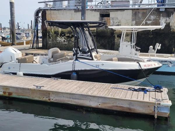 2023 Finseeker 220