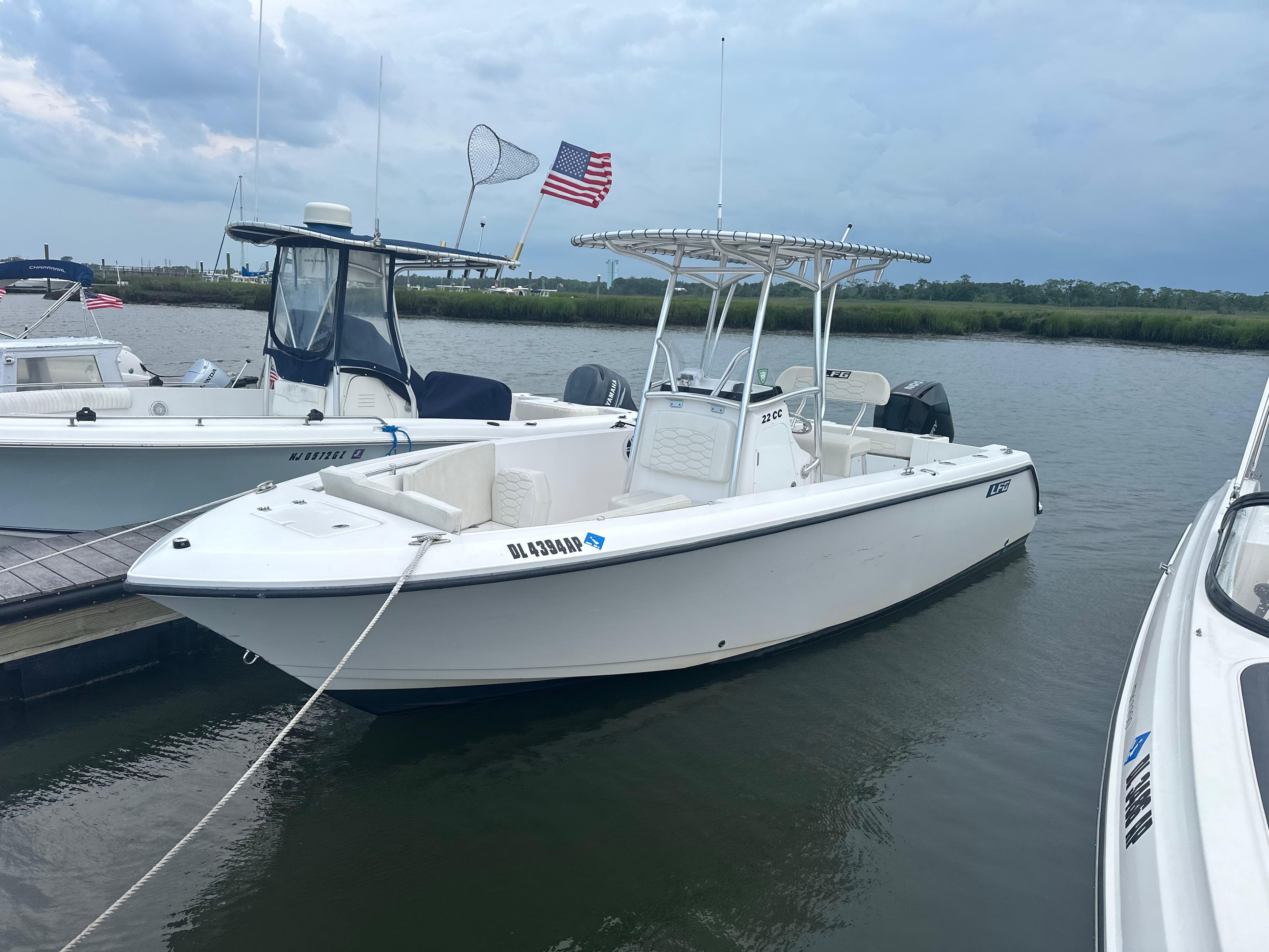2023 Aquasport 2200 Center Console