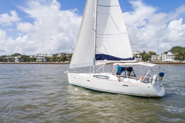2008 Beneteau 43