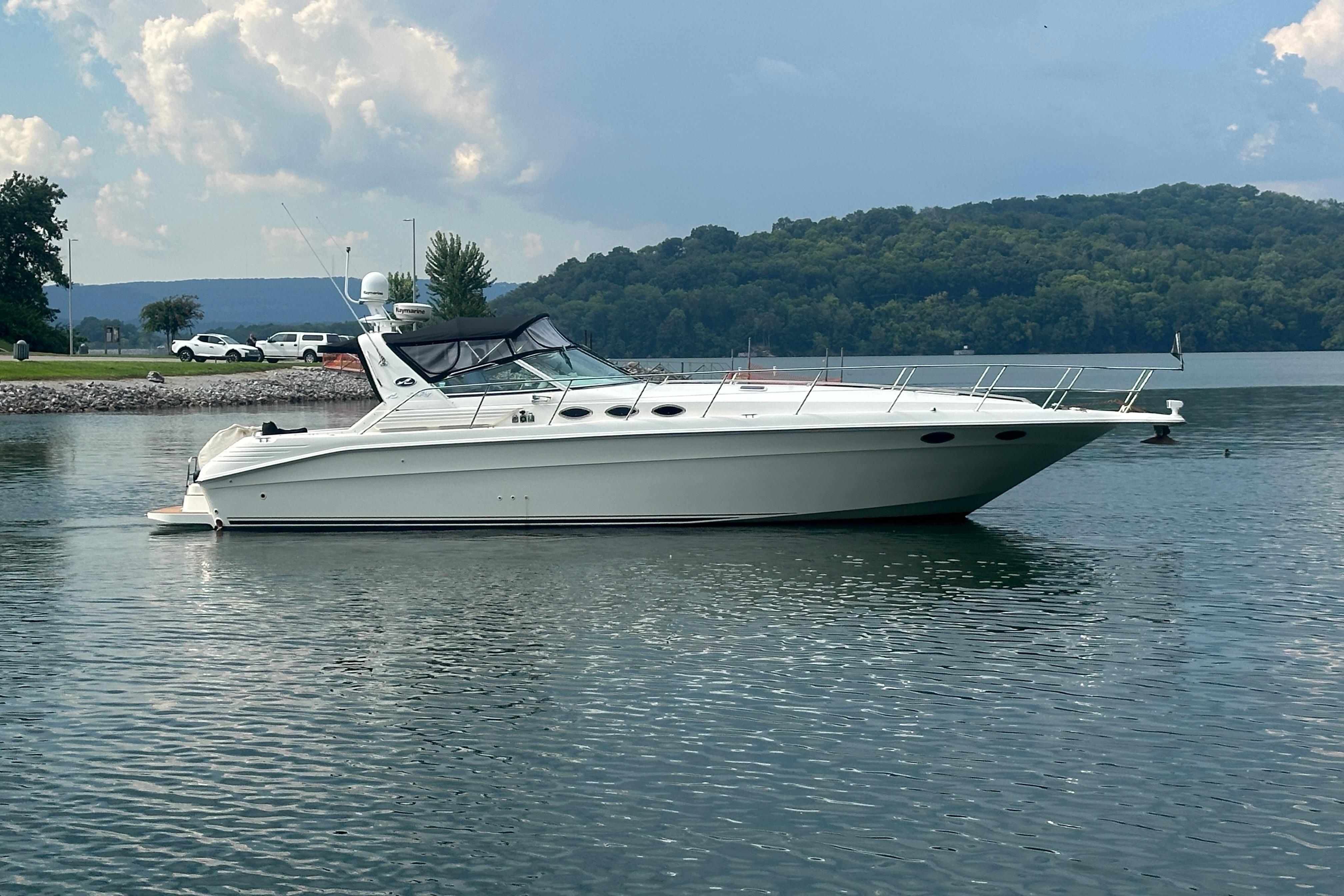 1997 Sea Ray 400 Express Cruiser