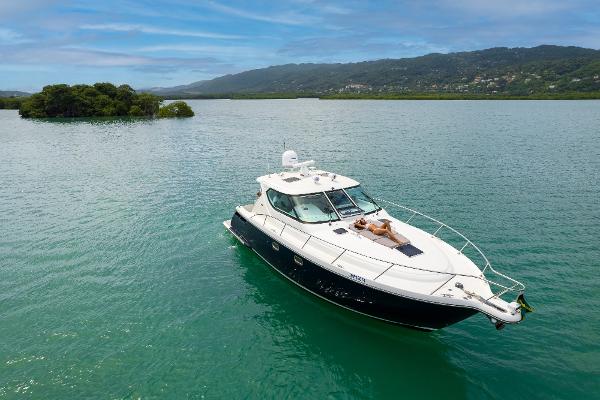 2006 Tiara Yachts 4300 Sovran