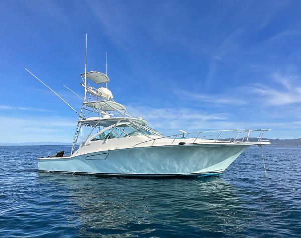 2005 Cabo 40 Express