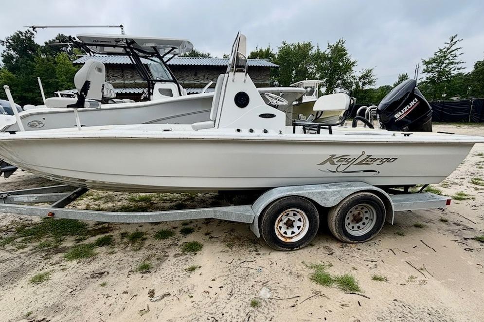 2019 Key Largo 206 bay