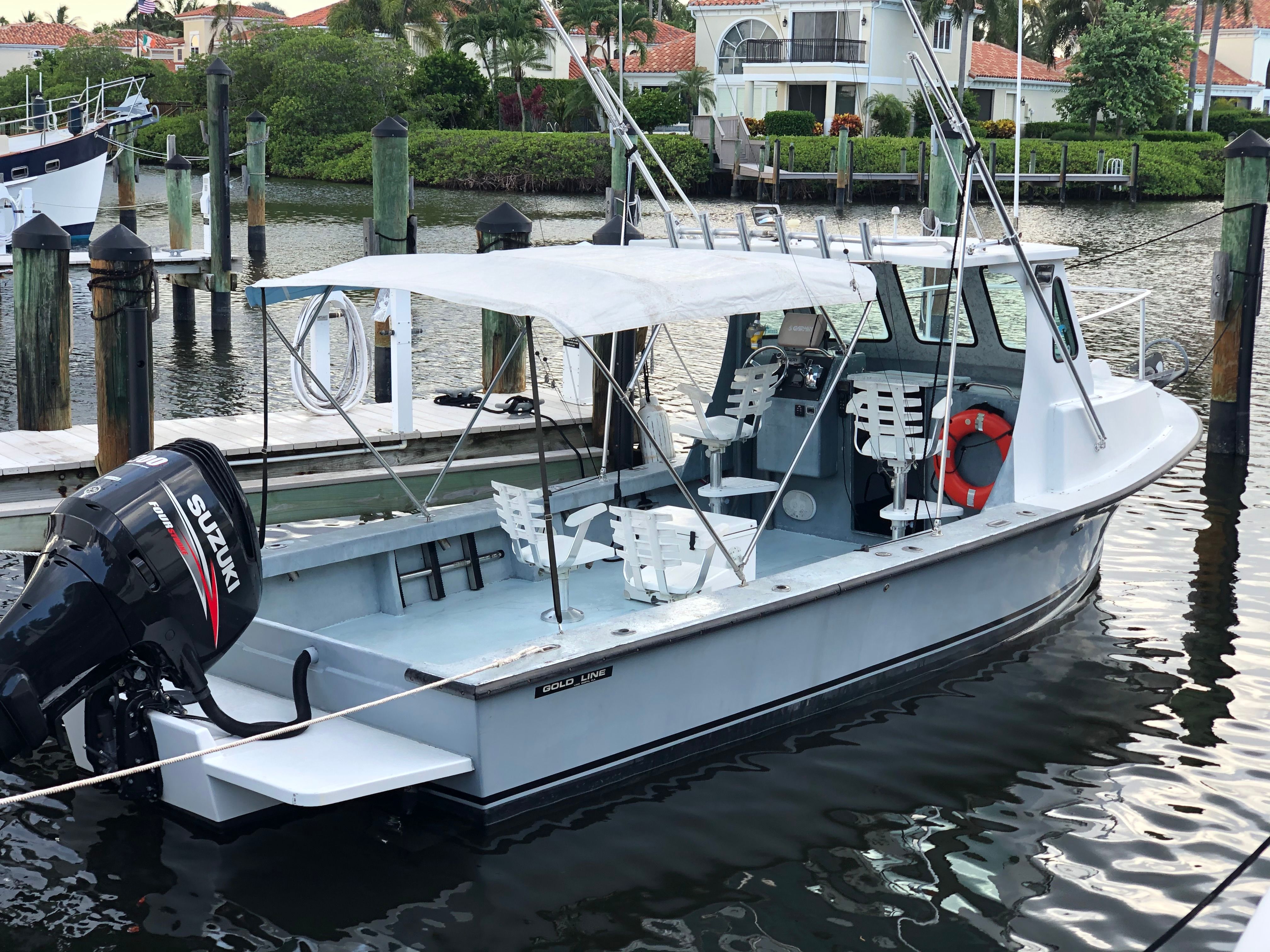 1993 Goldline 26 pilothouse/cabin
