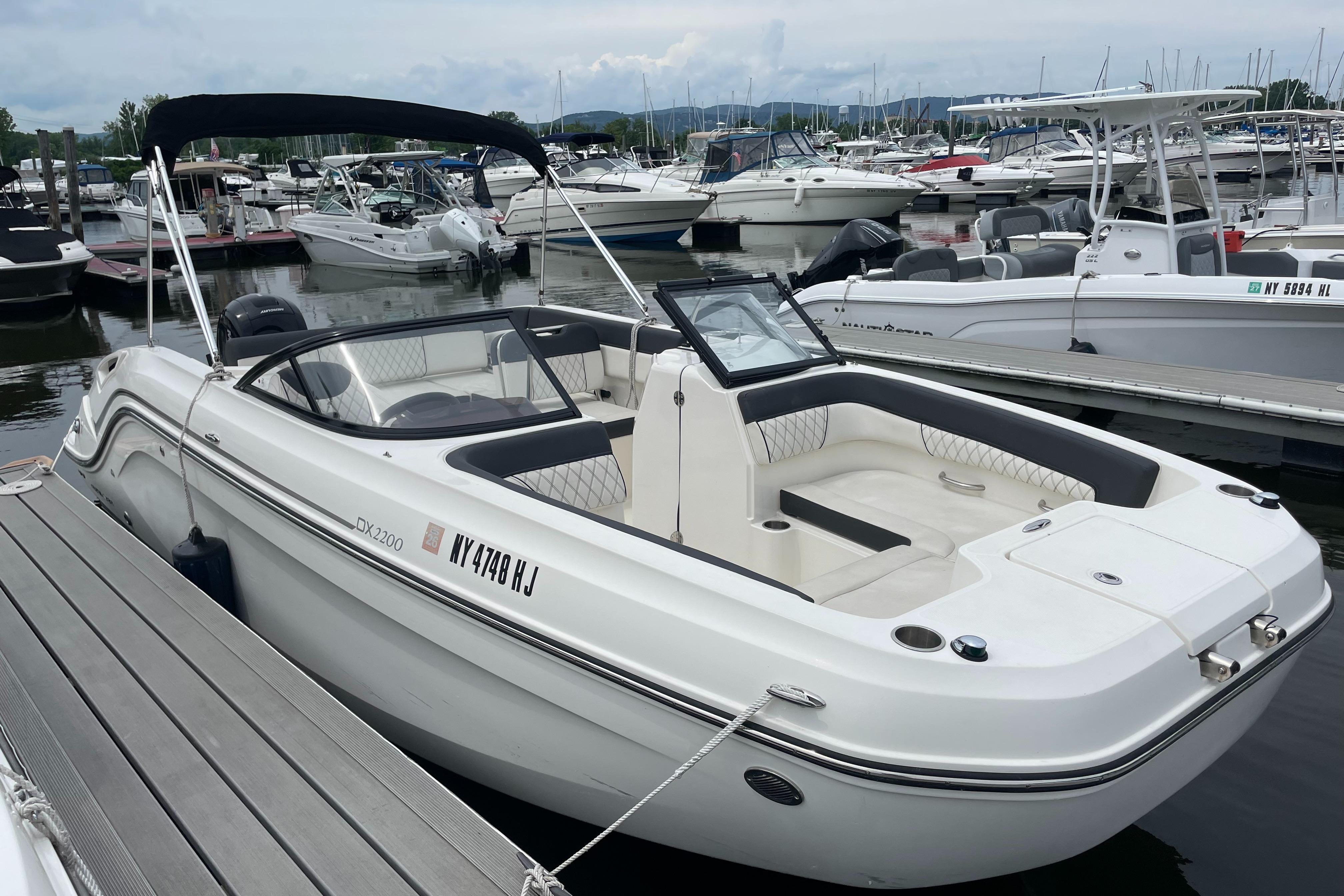 2023 Bayliner DX 2200