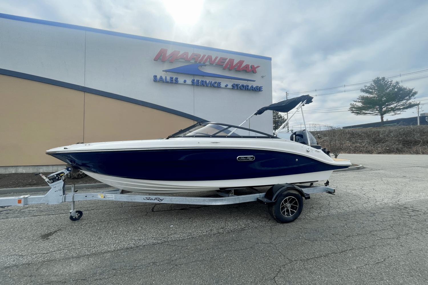 Sea Ray SPX 190 Outboard