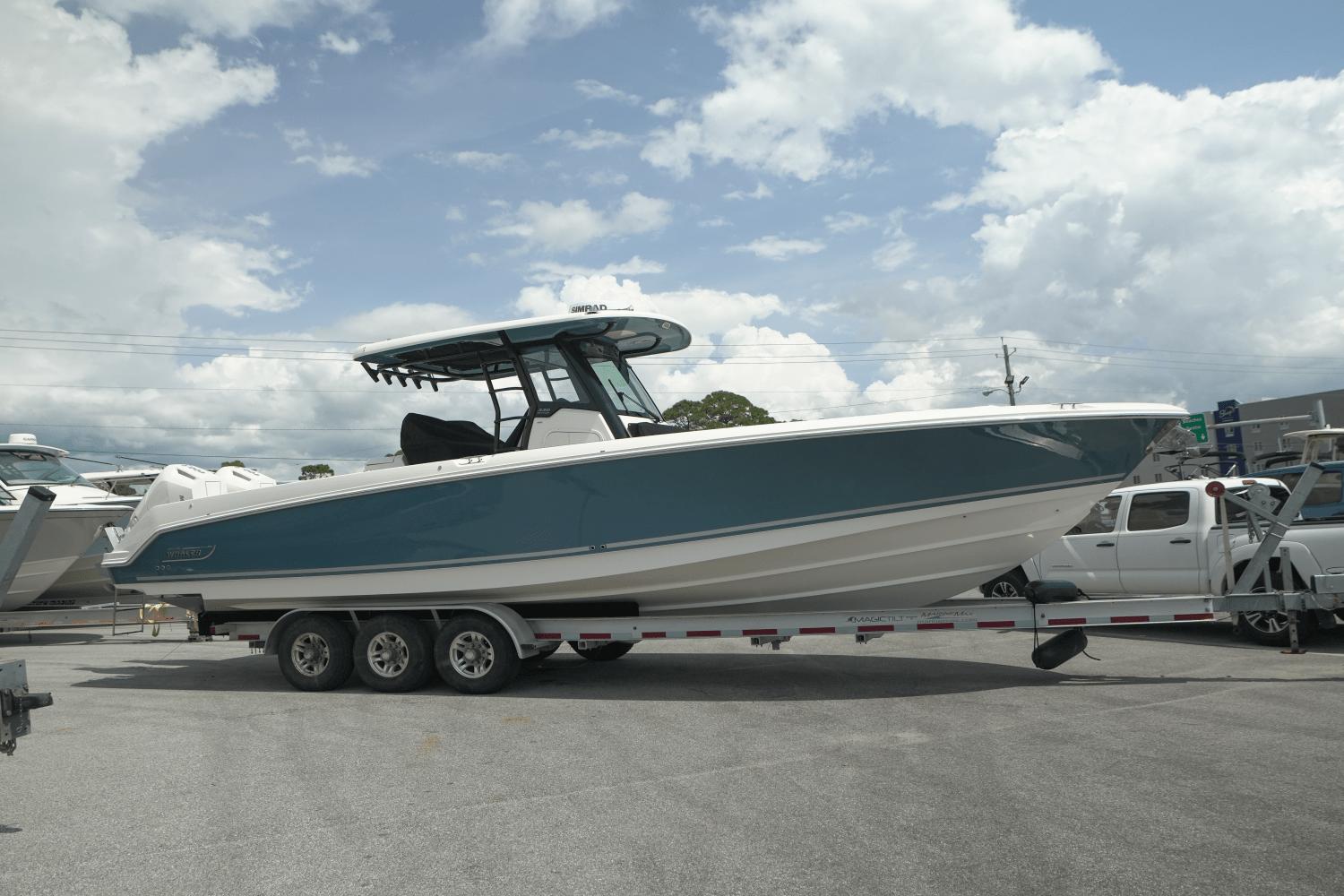 Boston Whaler 330 Outrage