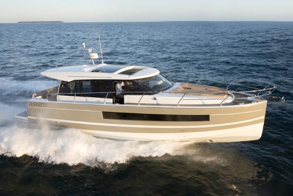 2017 Jeanneau NC 14
