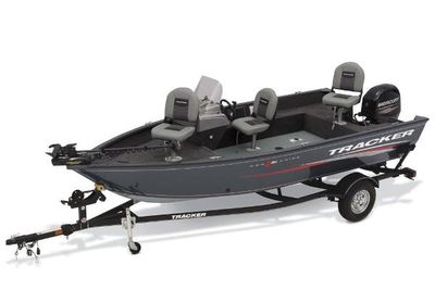Tracker Pro Guide V-16 SC Boat