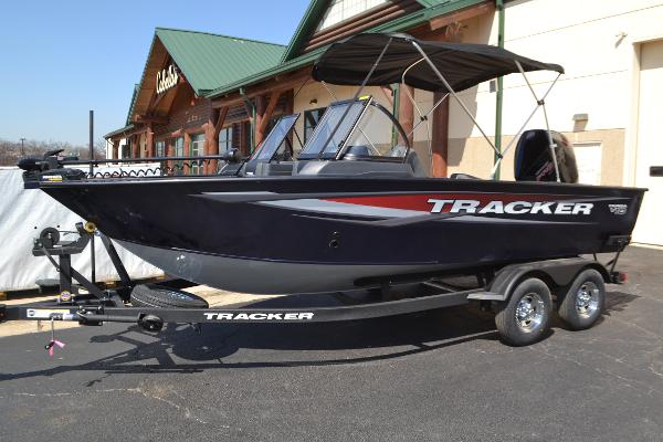 2025 Tracker Targa V-18 Combo