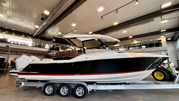 2024 Chris-Craft Calyspo 32 CT
