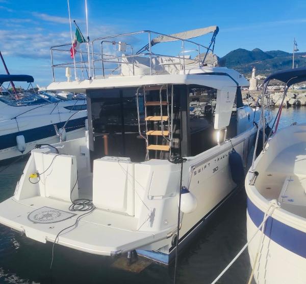 2019 Beneteau Swift Trawler 30
