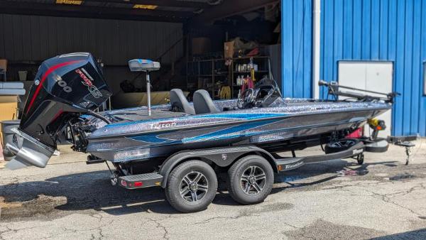 Triton 18 TrX 2024 Triton 18 TrX bass boat with Mercury 200 Pro XS engine.