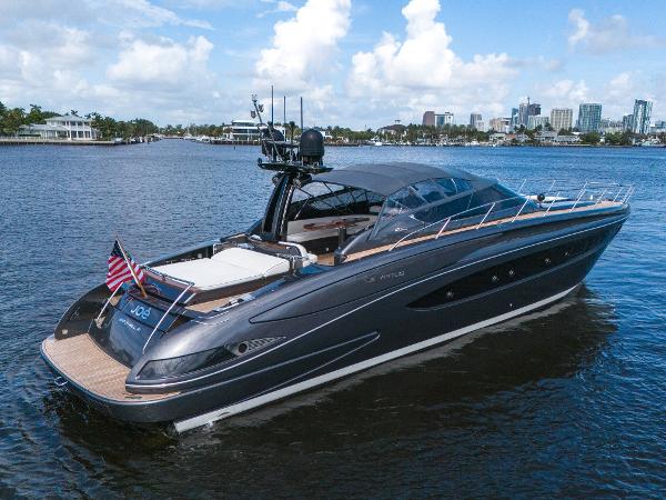 2015 Riva 63' Virtus