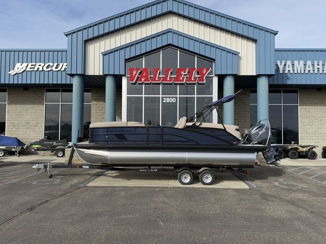 2025 Bennington 22MFB Tri-Toon Pontoon