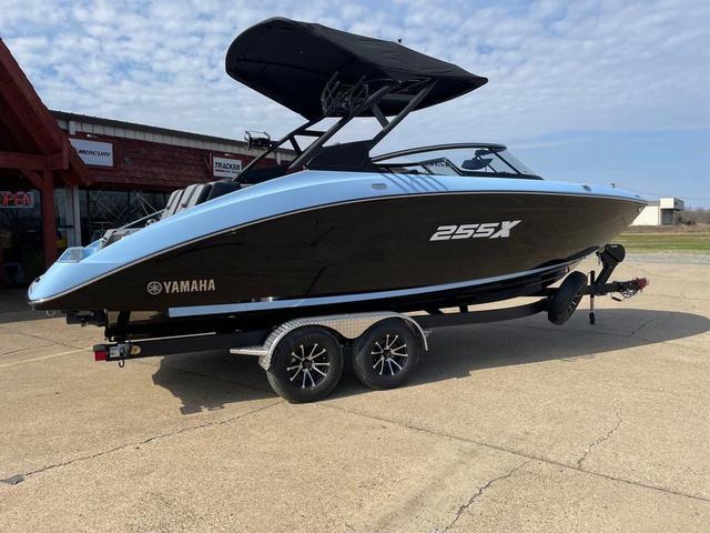 2025 Yamaha Boats 255XD