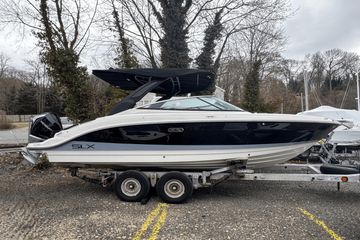 2025 Sea Ray SLX 260 Outboard